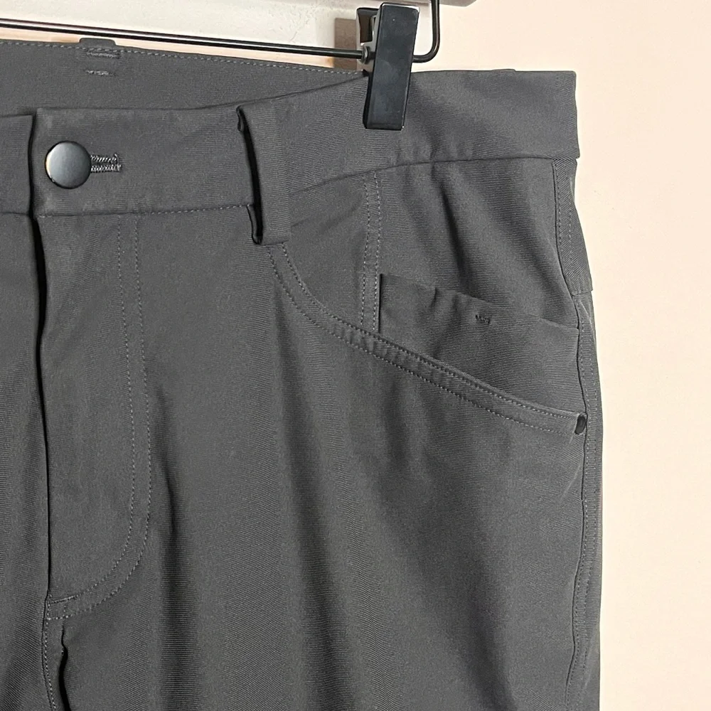 LULULEMON Charcoal gray men’s casual performance pants zip flat front size 34